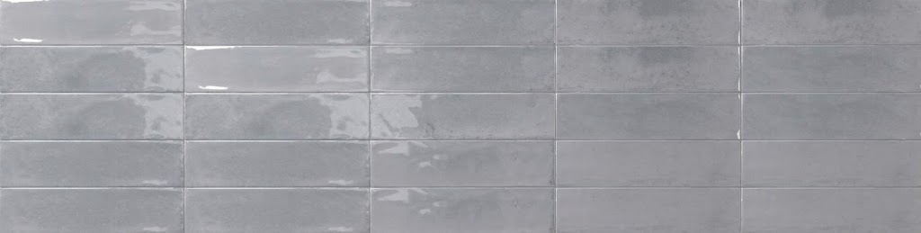 Panoramic view of gray tiles arranged in a grid pattern